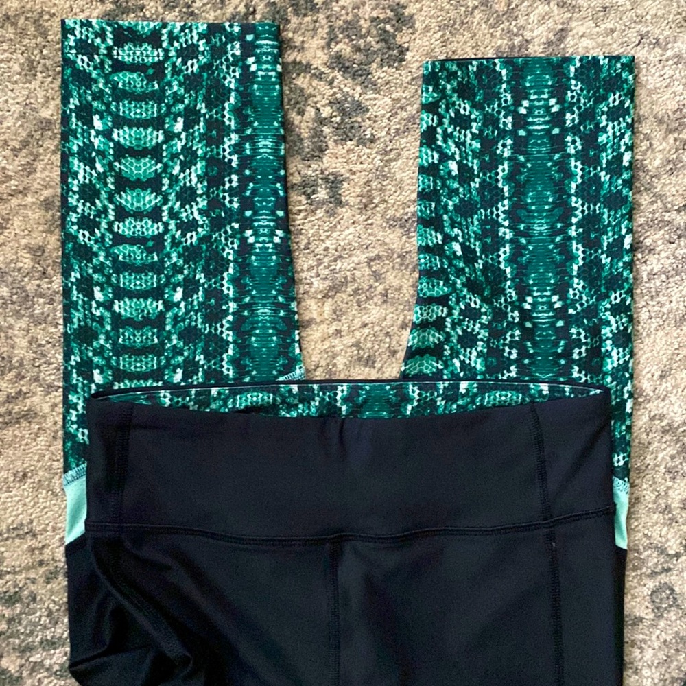 Under armor capri leggings